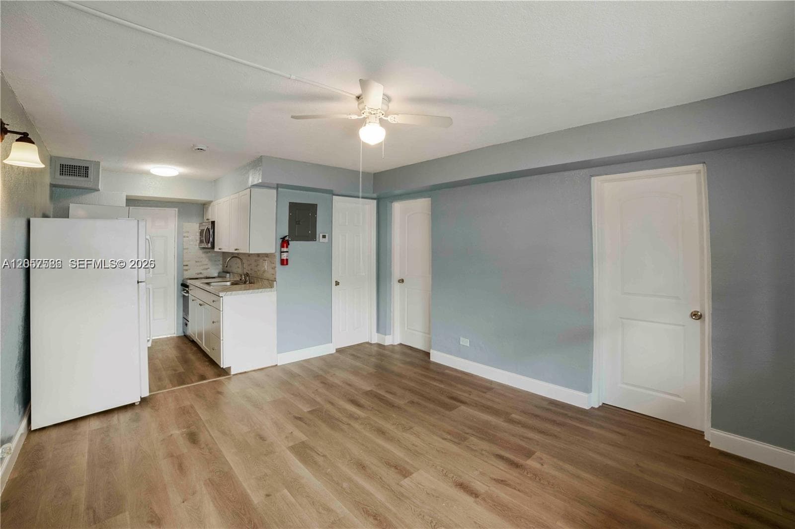 817 NW 12th Ave # 1, Fort Lauderdale, FL 33311 photo 4