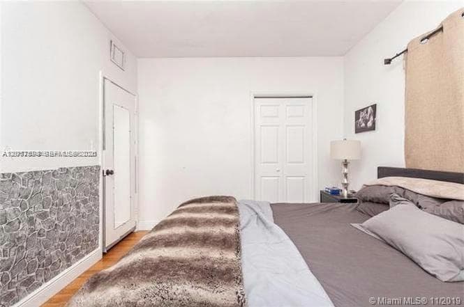 1025 NE 17th Way, Fort Lauderdale FL 33304 photo 5