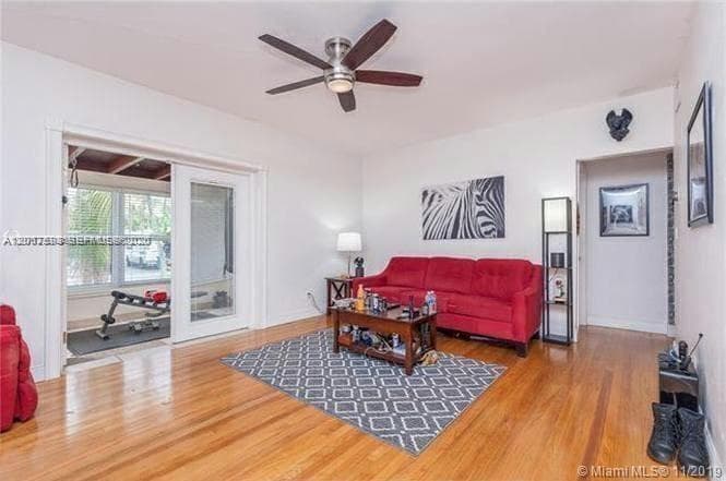 1025 NE 17th Way, Fort Lauderdale FL 33304 photo 4