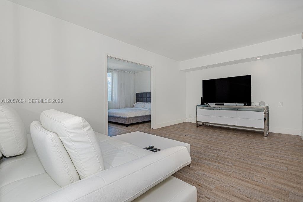 2301 Collins Ave # 1528, Miami Beach, FL 33139 photo 3