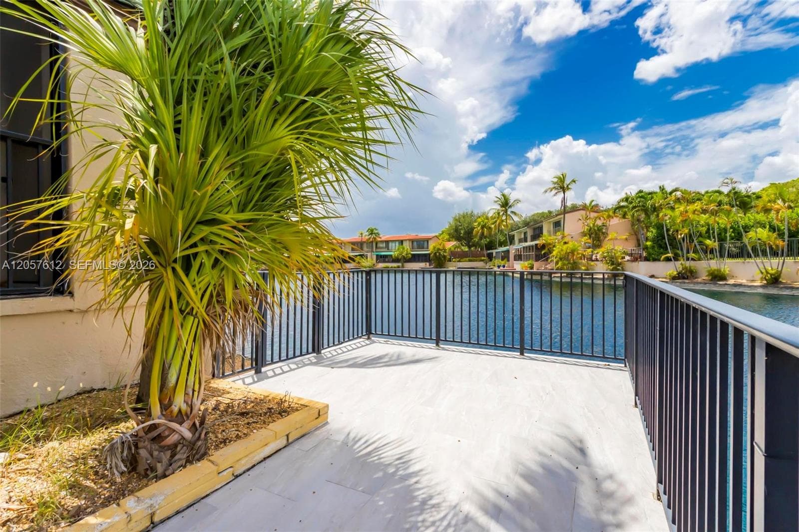 8350 Dundee Ter, Miami Lakes FL 33016 photo 2