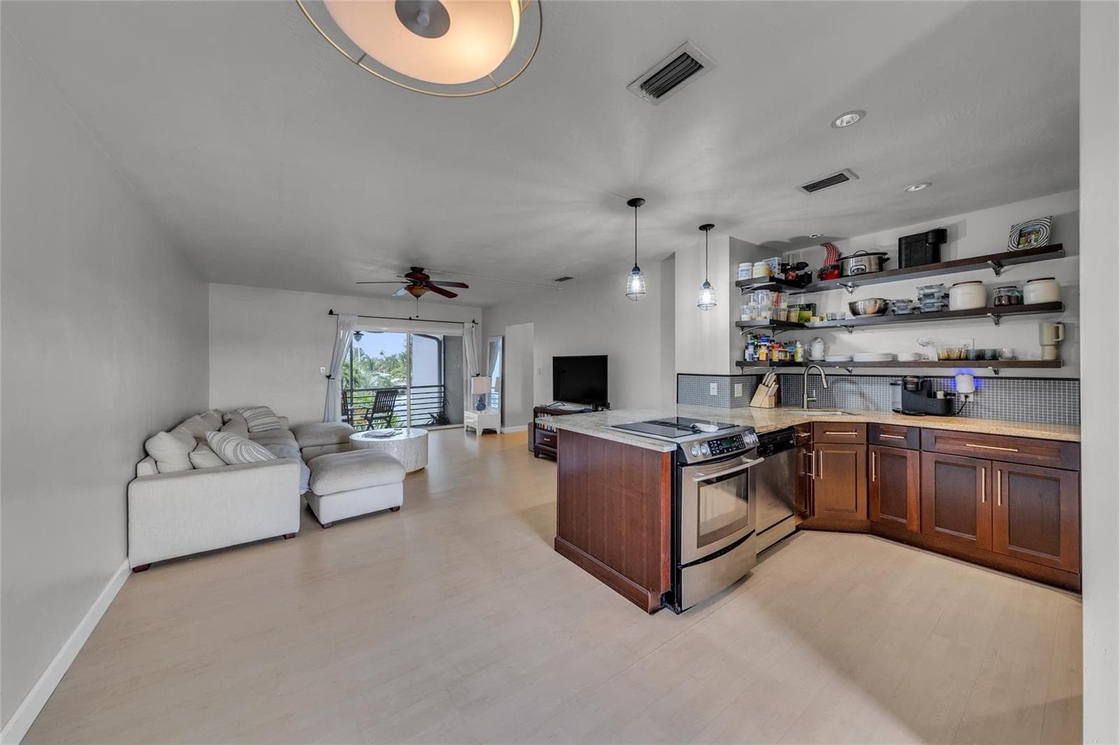 1535 SE 15TH Street # 305, Fort Lauderdale FL 33316 photo 4