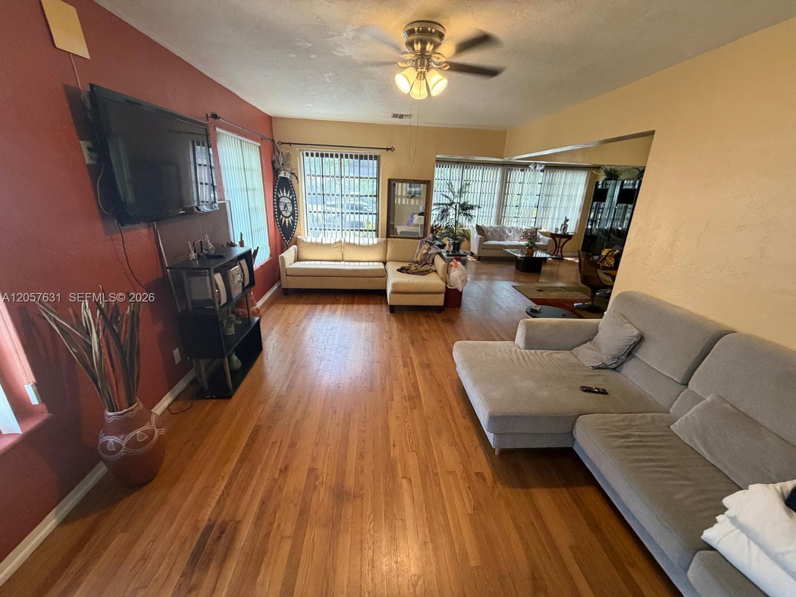 709 N 26th Ave, Hollywood FL 33020 photo 2