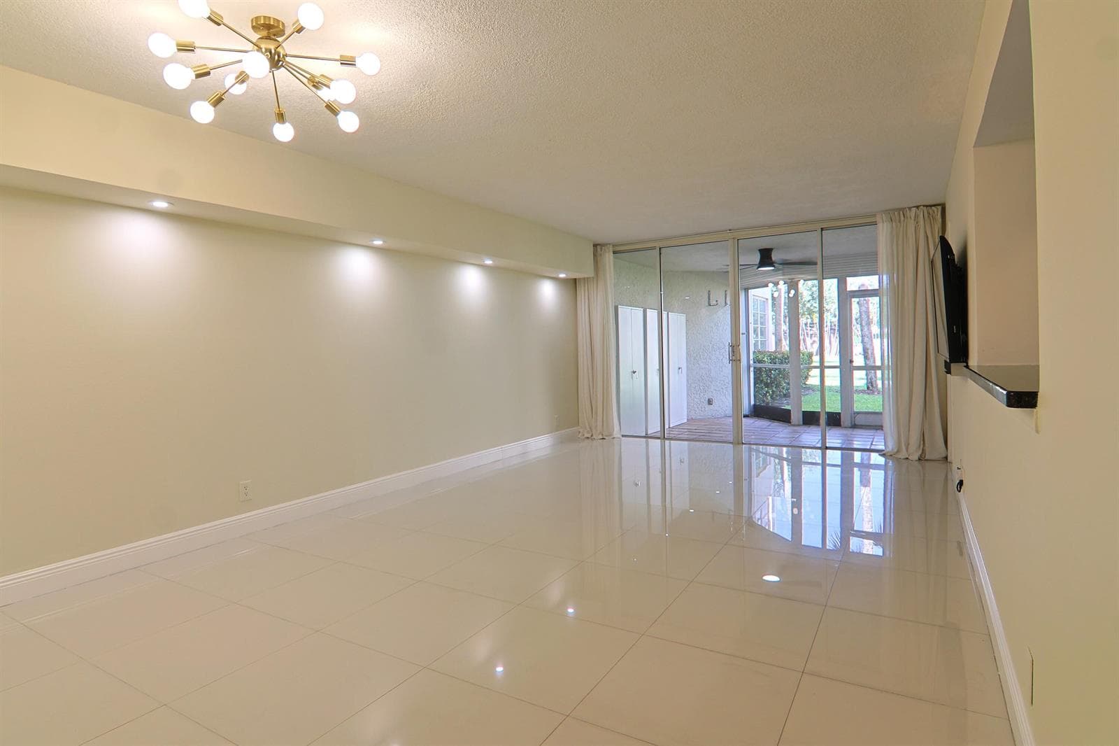 1900 Sabal Palm Drive # 106, Davie FL 33324 photo 4