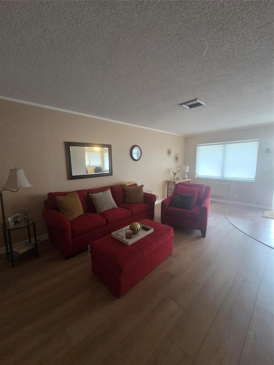 1920 NE 51ST Court # 201, Fort Lauderdale, FL 33308