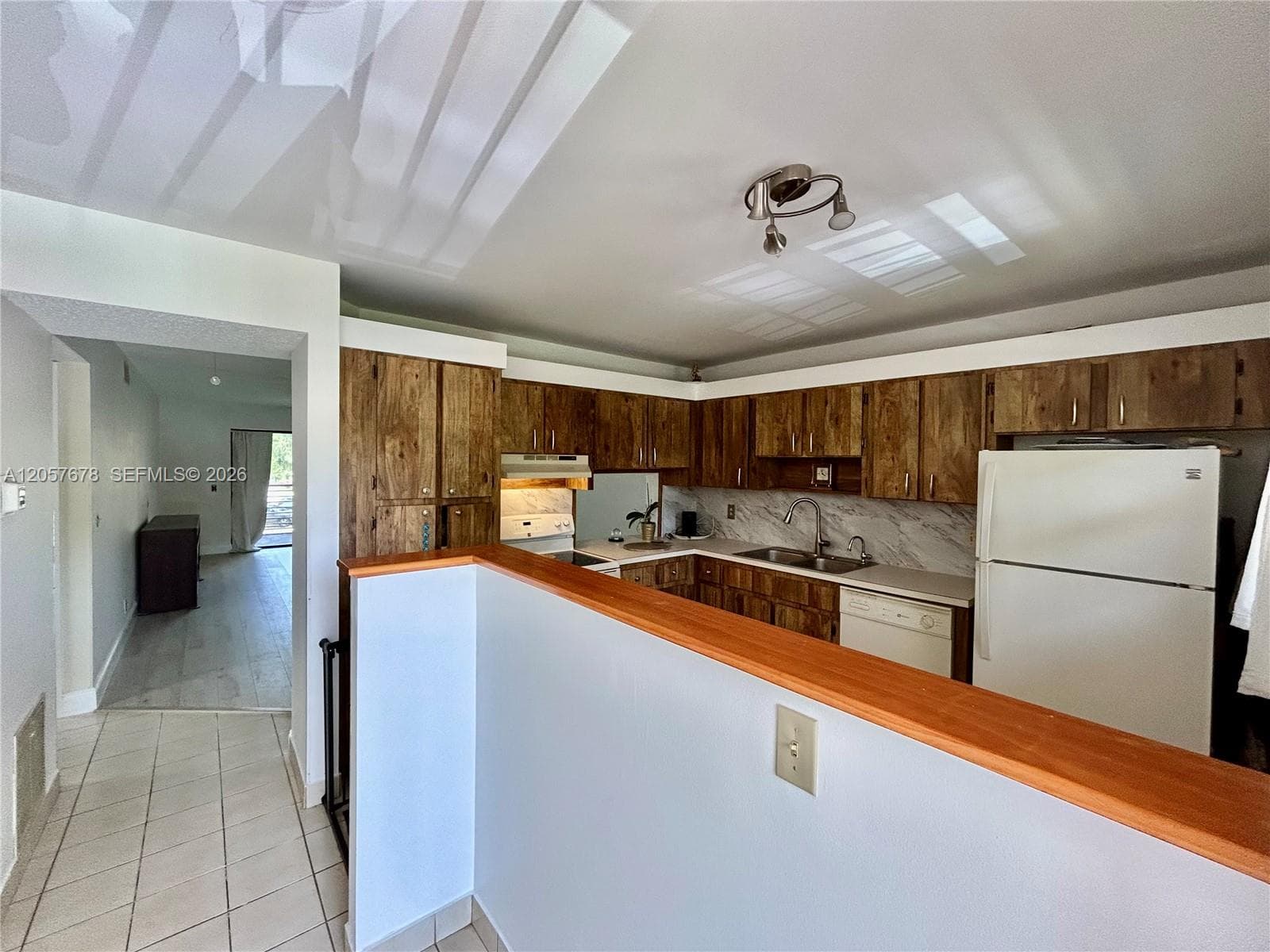 200 Gate Rd # 202, Hollywood FL 33024 photo 5