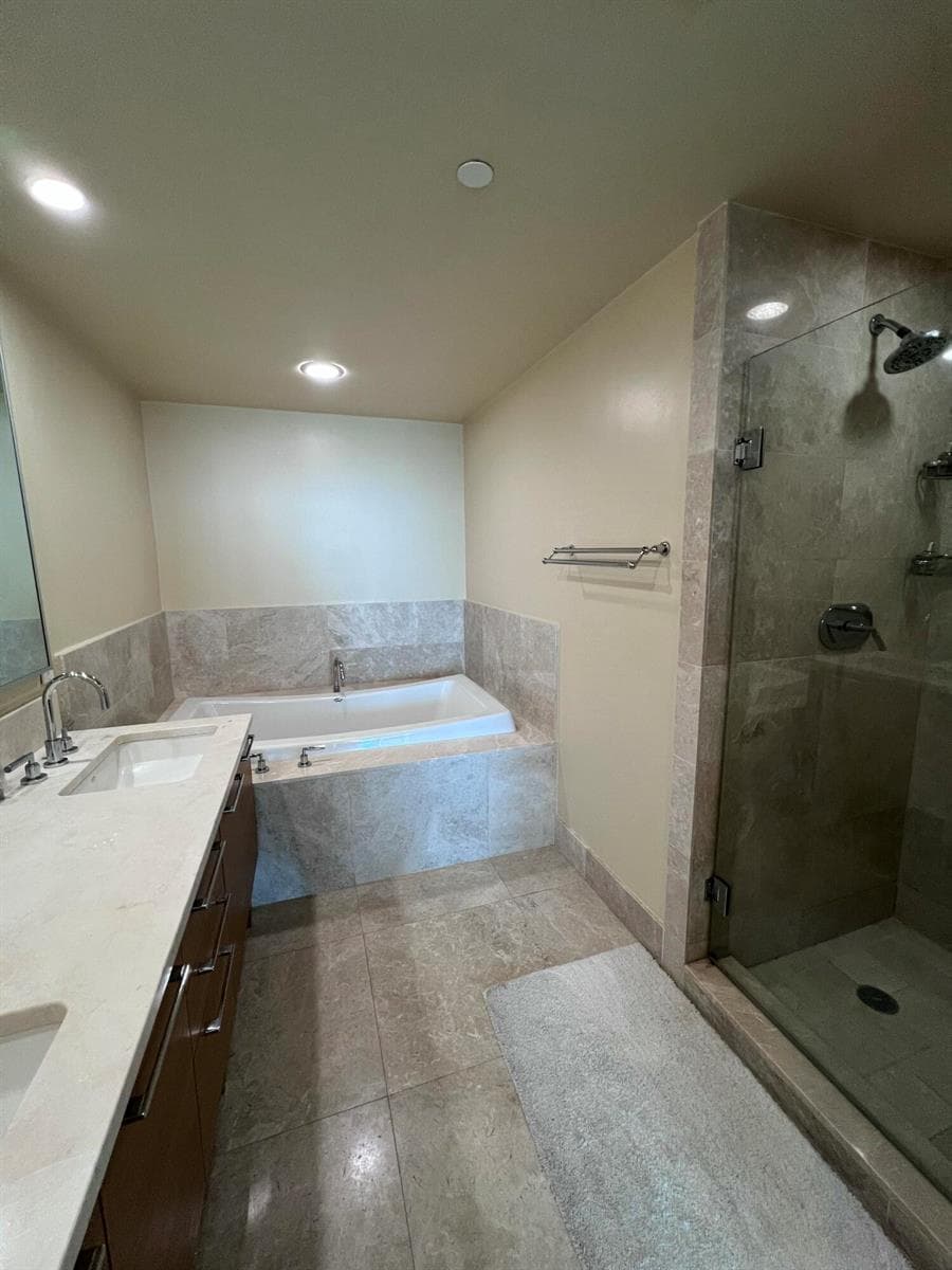 17001 COLLINS Avenue # 1806, Sunny Isles Beach FL 33160 photo 4