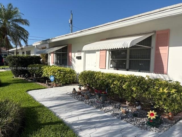 5405 NW 23rd Ter, Tamarac FL 33309 photo 2