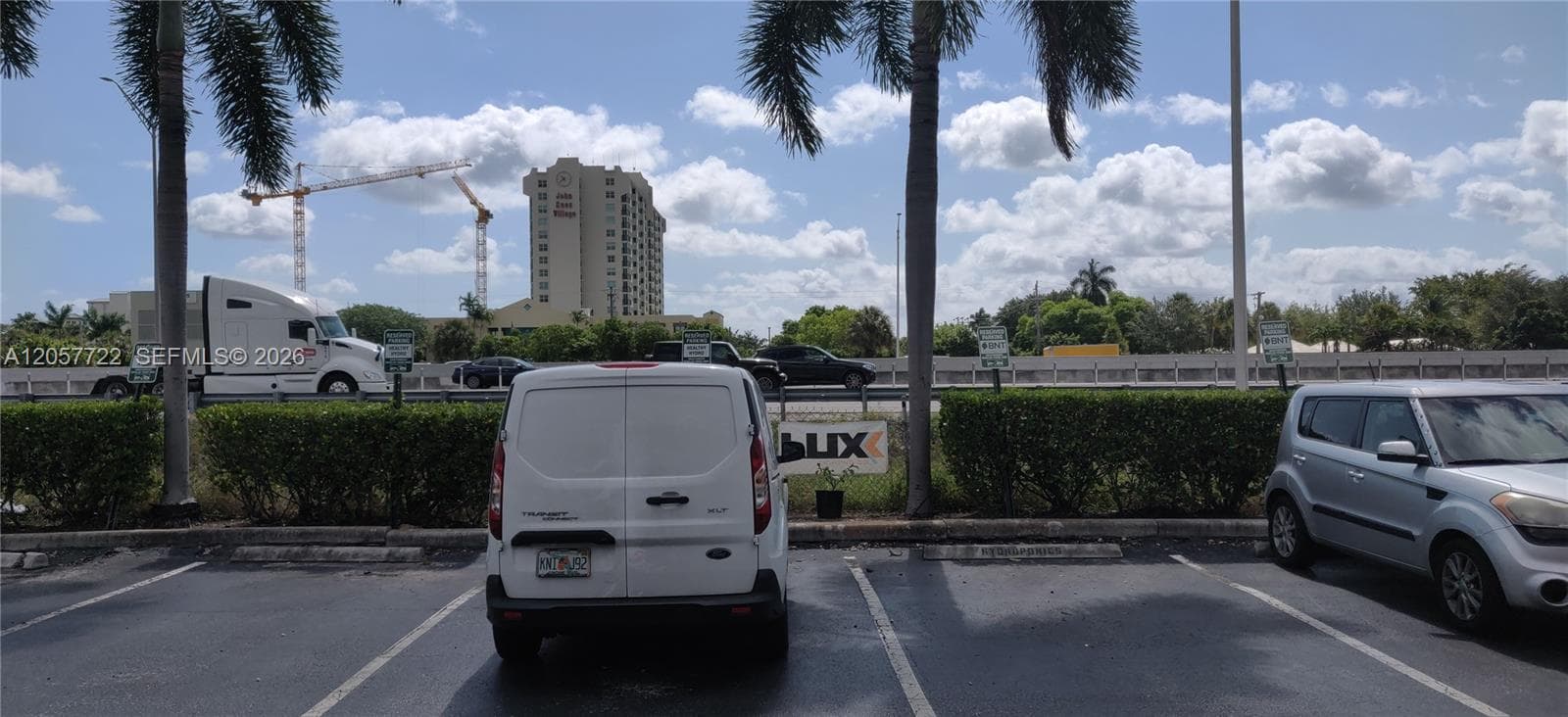 590 SW 9th Ter, Pompano Beach FL 33069 photo 4