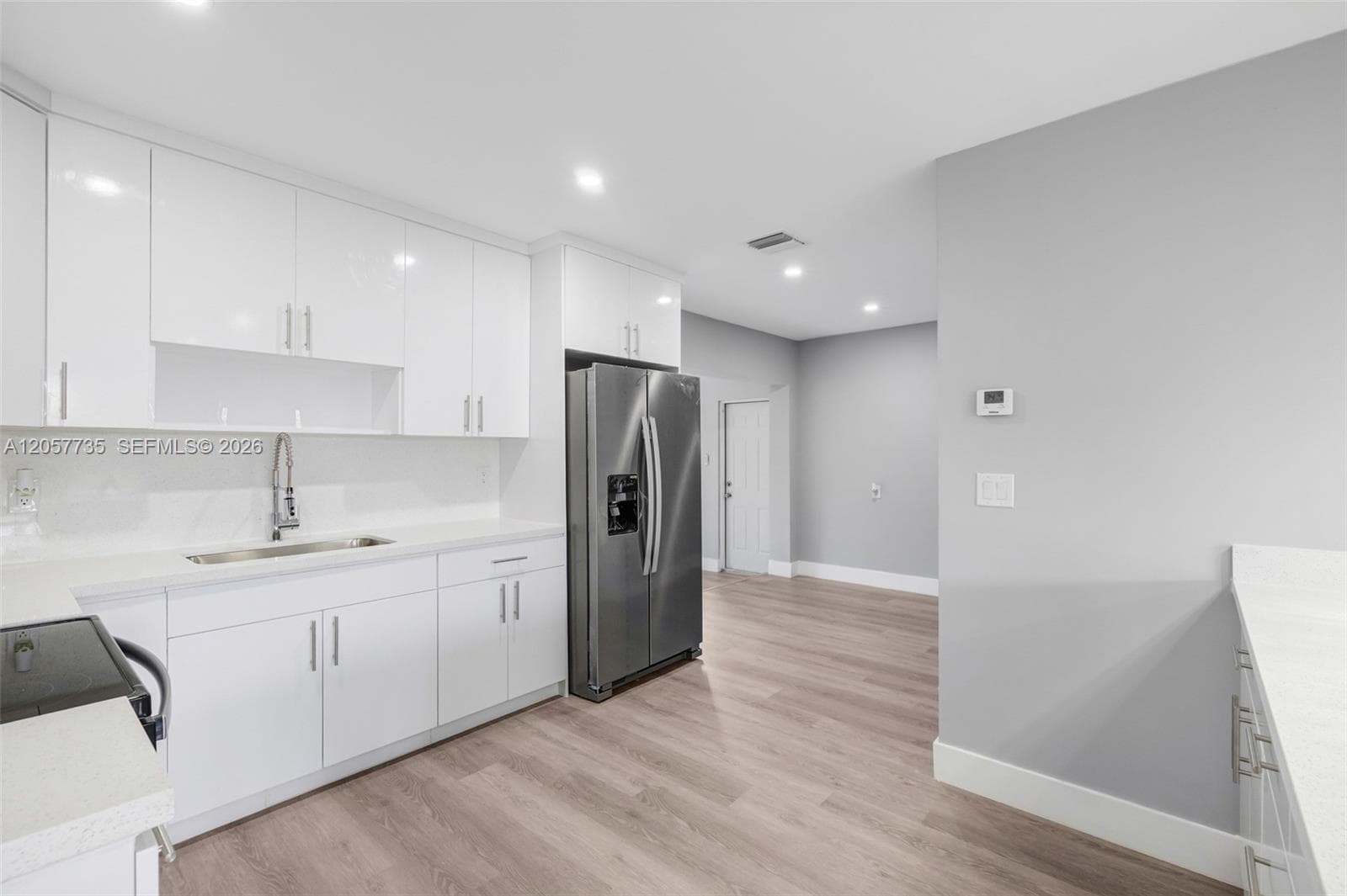 6420 NW 26th St, Sunrise FL 33313 photo 5