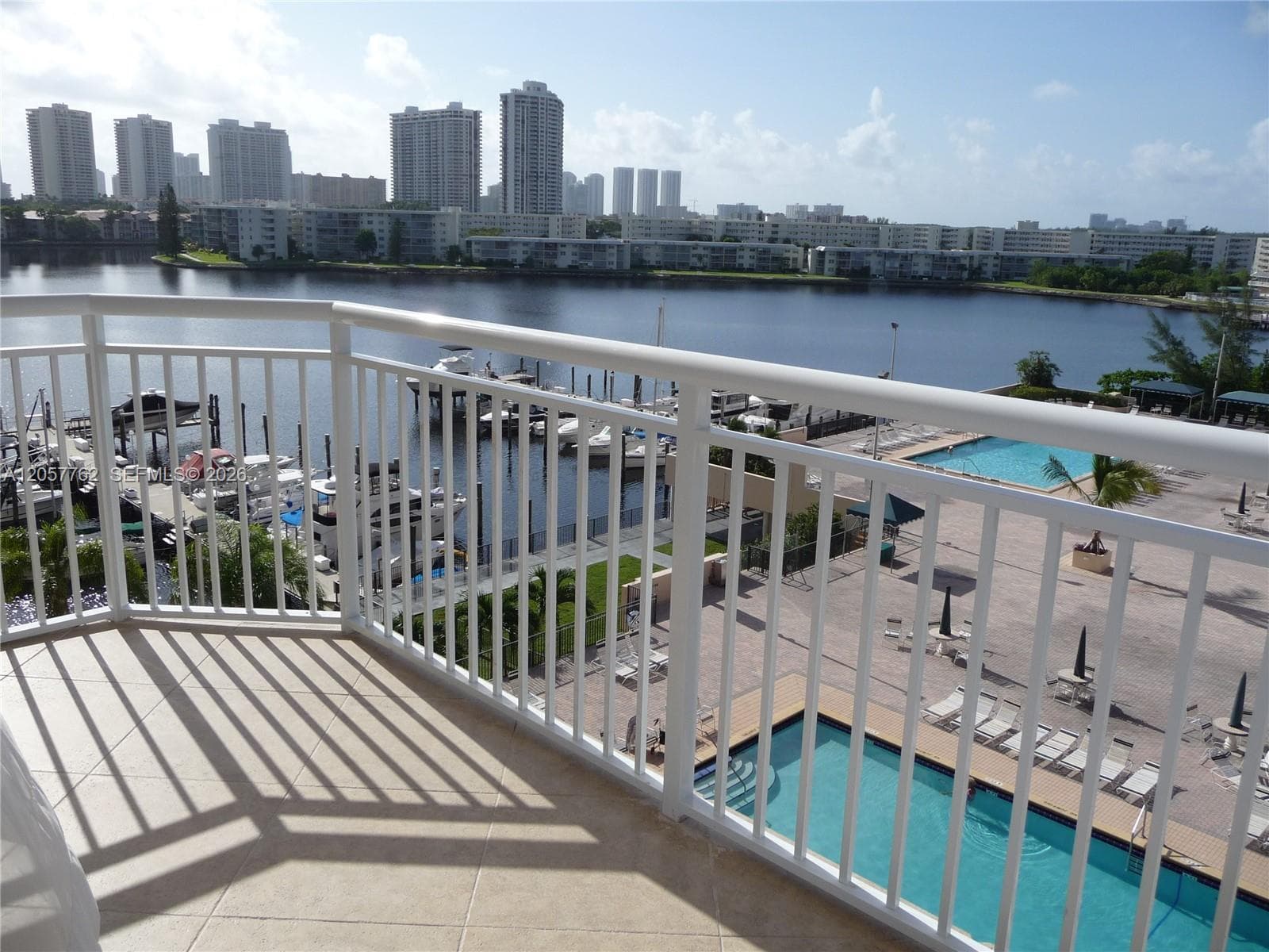18071 Biscayne Blvd # 603, Aventura FL 33160
