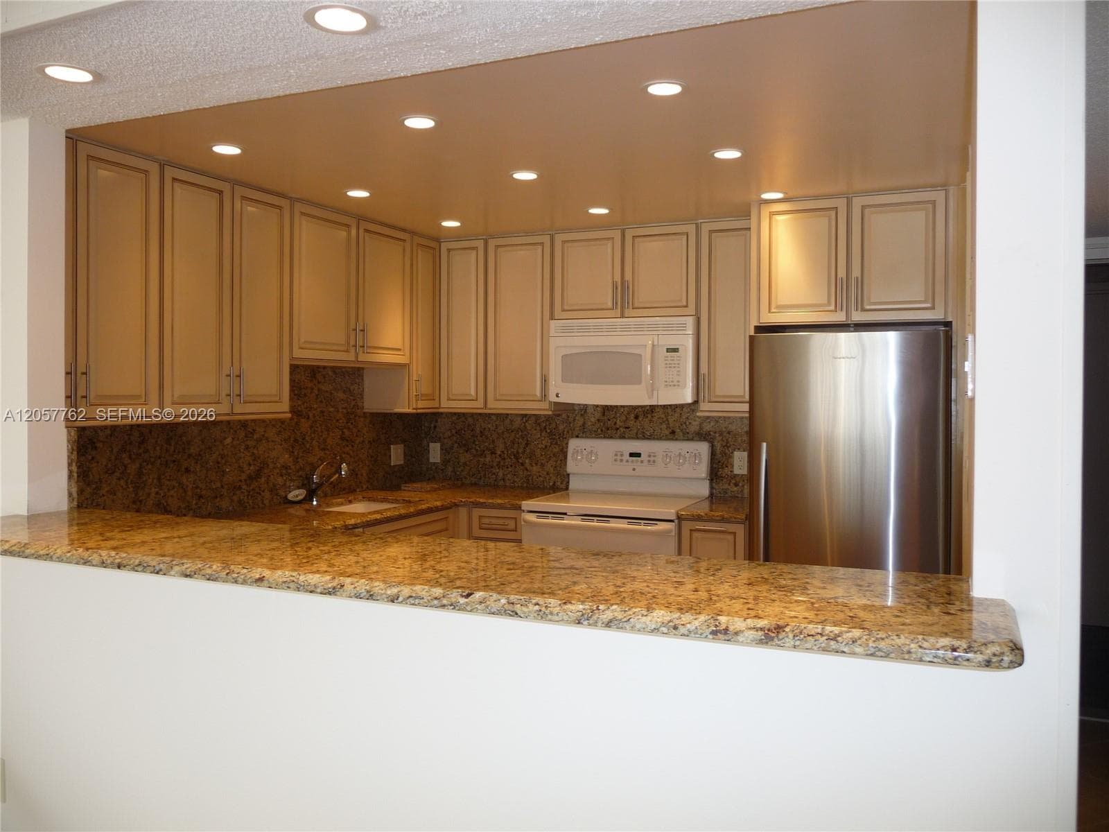 18071 Biscayne Blvd # 603, Aventura FL 33160 photo 5