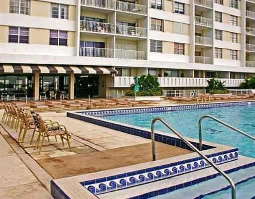 500 BAYVIEW Drive # 122, Sunny Isles Beach FL 33160 photo 3