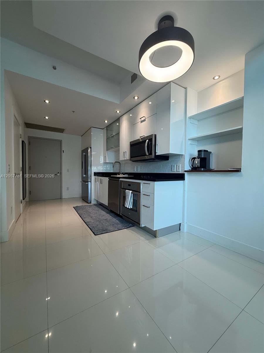 60 SW 13th St # 3808, Miami FL 33130 photo 5