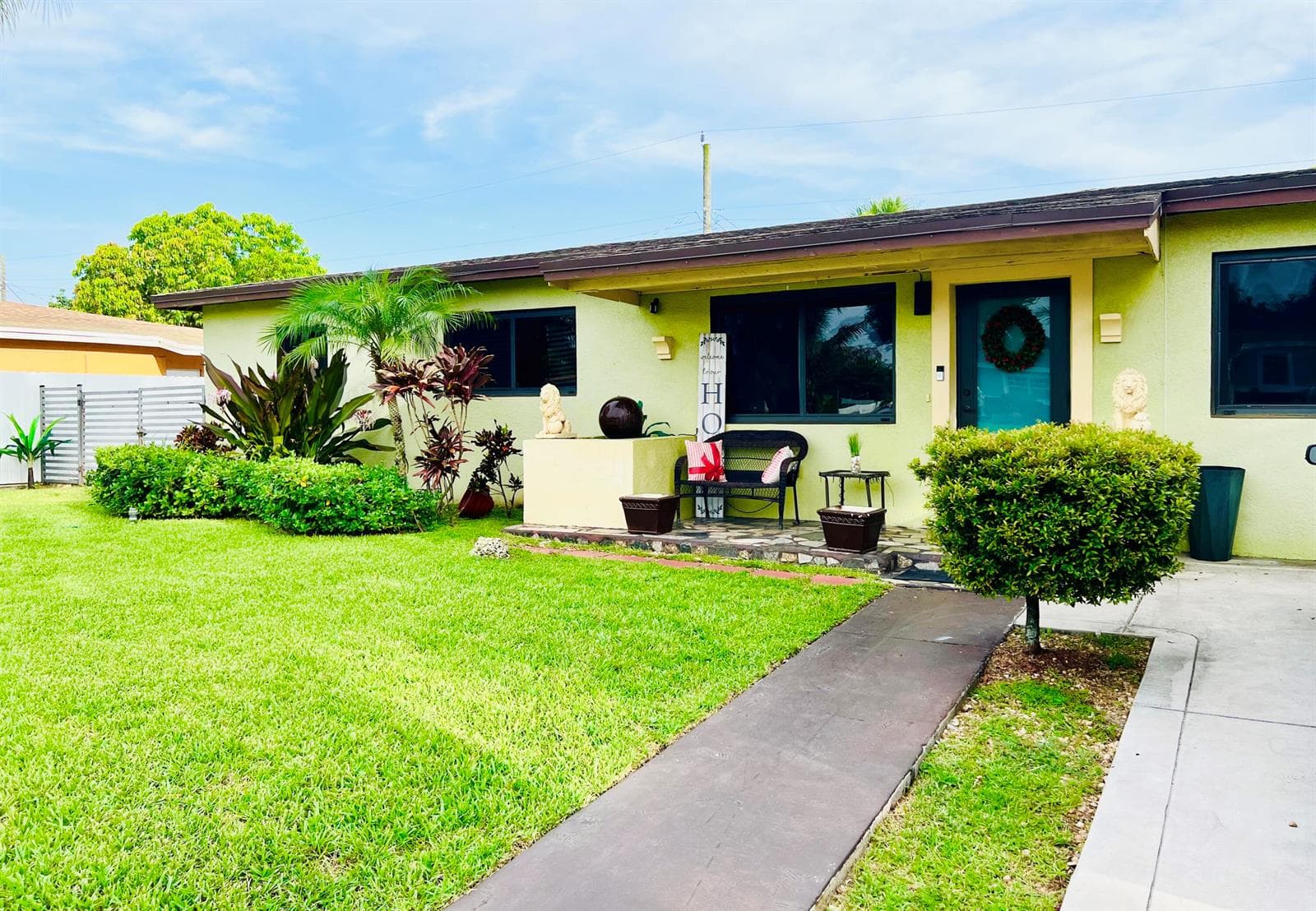 3020 NW 173rd Terrace, Miami Gardens FL 33056 photo 2