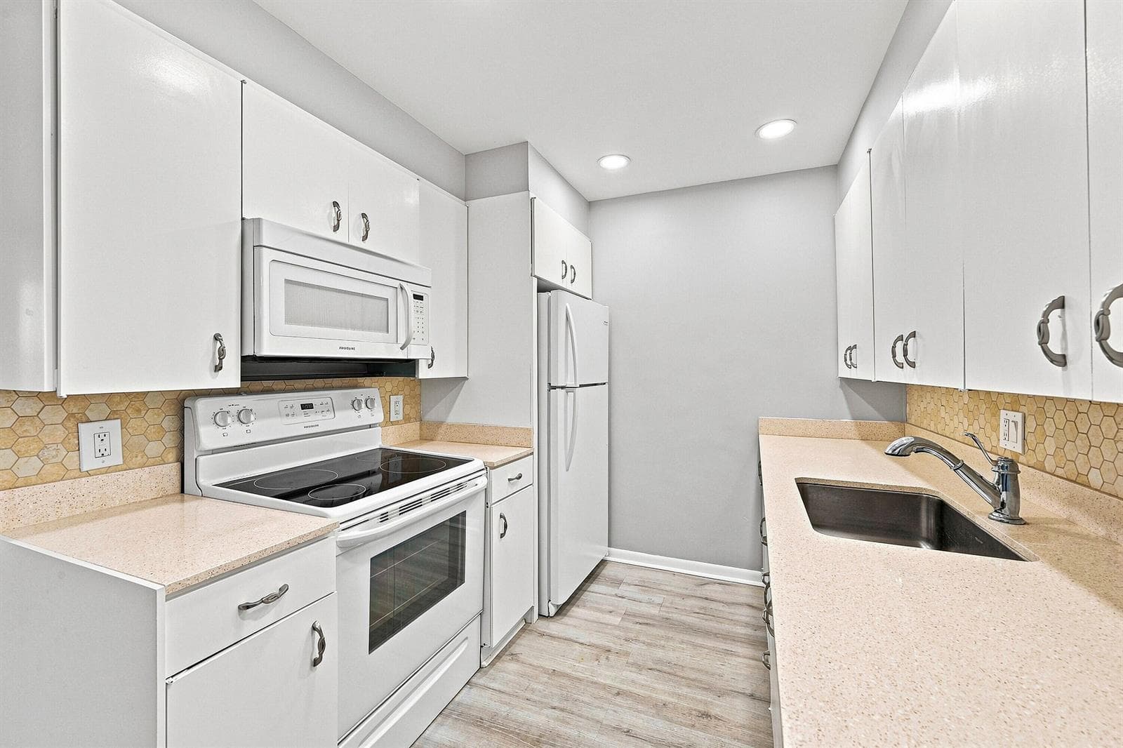 2404 ANTIGUA Circle # G4, Coconut Creek FL 33066 photo 2