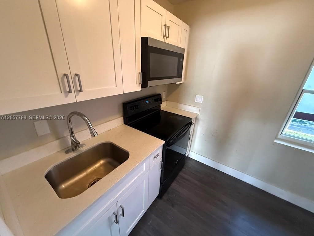 2140 NW 24th St # 2, Miami FL 33142 photo 4