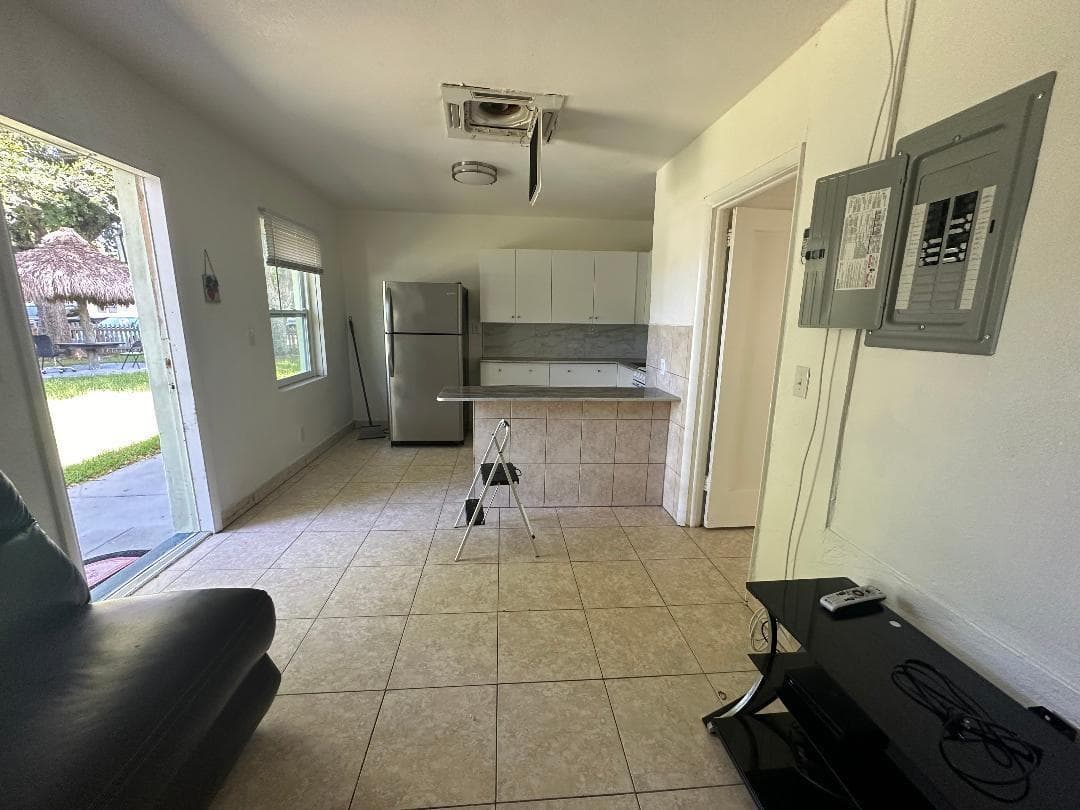 705 NE 3RD Street # 2, Hallandale Beach, FL 33009 photo 4