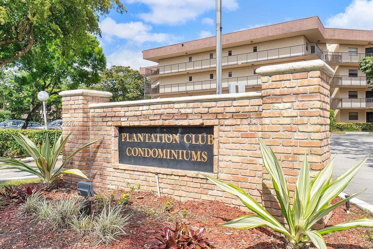 6655 W Broward Blvd # 200, Plantation FL 33317