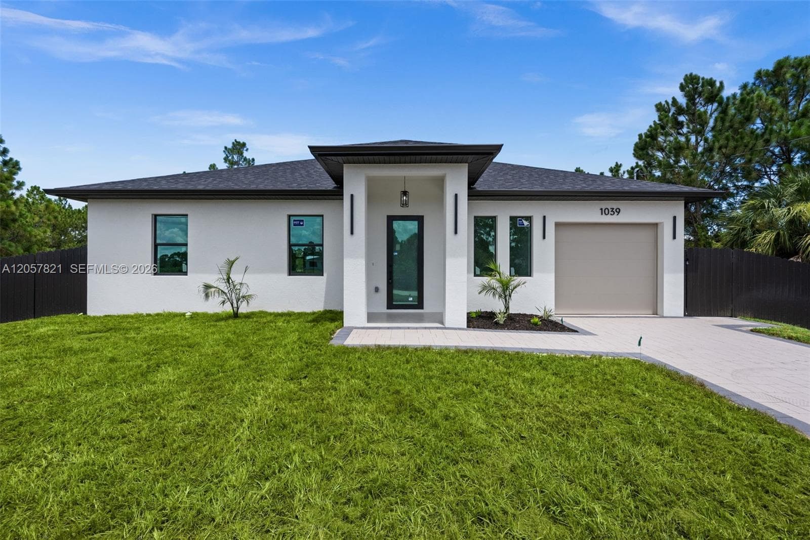 1039 Bassinger Ave S, Lehigh Acres FL 33974