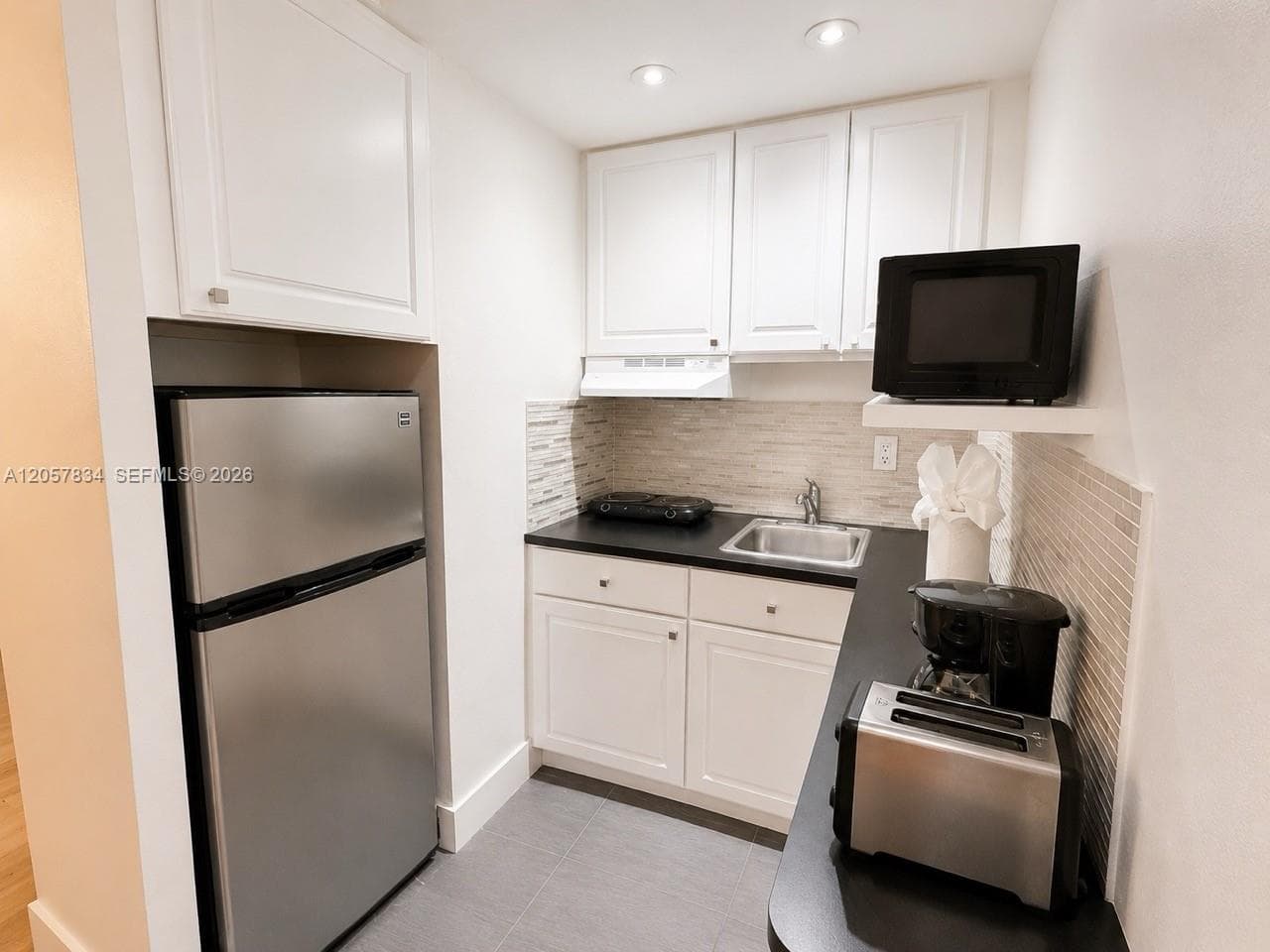 3025 Indian Creek Dr # 204, Miami Beach FL 33140 photo 2