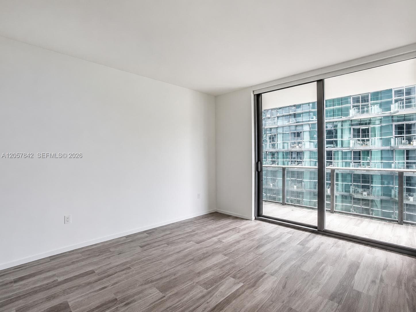 801 S Miami Ave # 3906, Miami FL 33130 photo 2