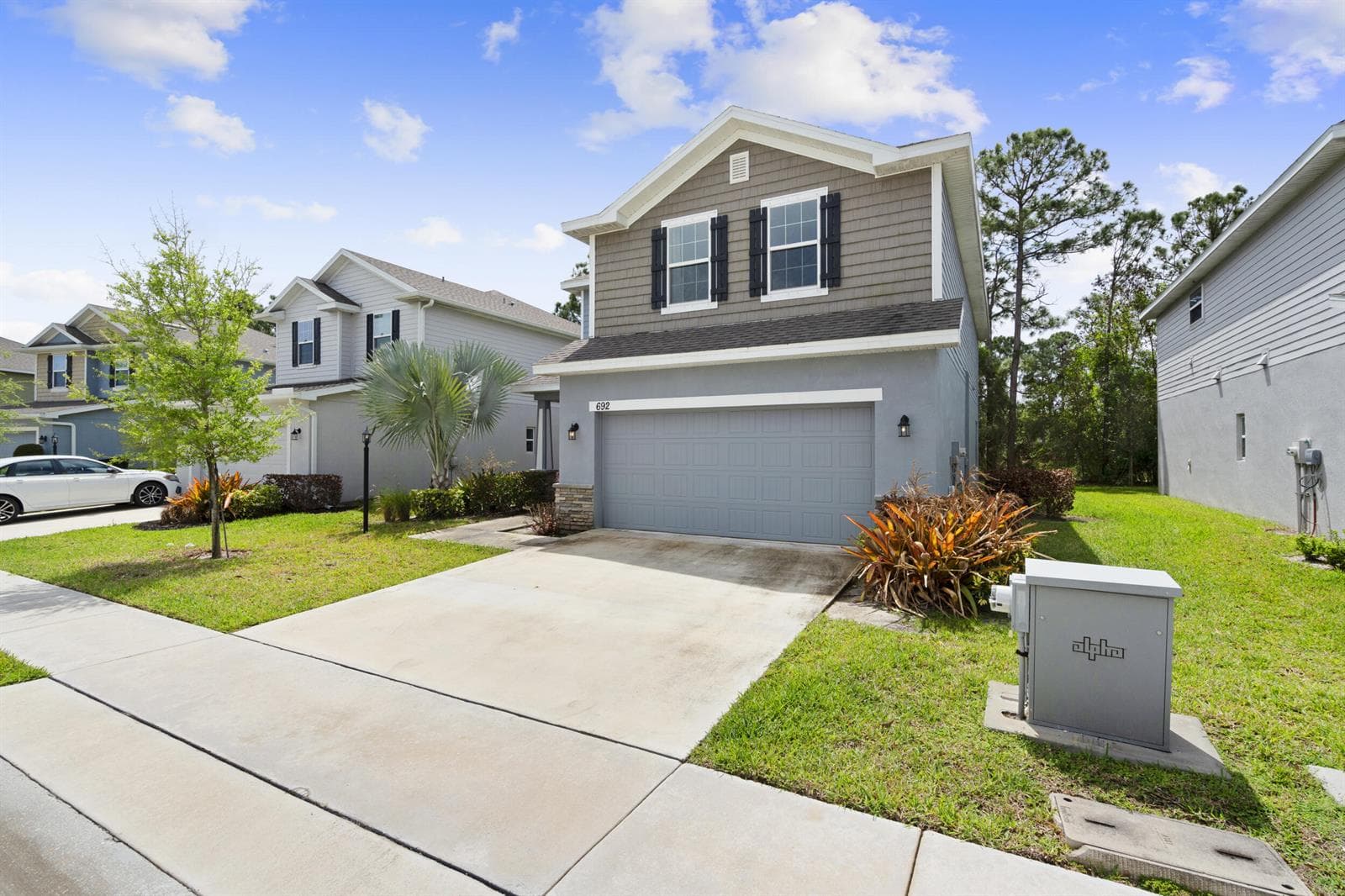 692 NE Turtleback Trail, Port St. Lucie FL 34983 photo 3