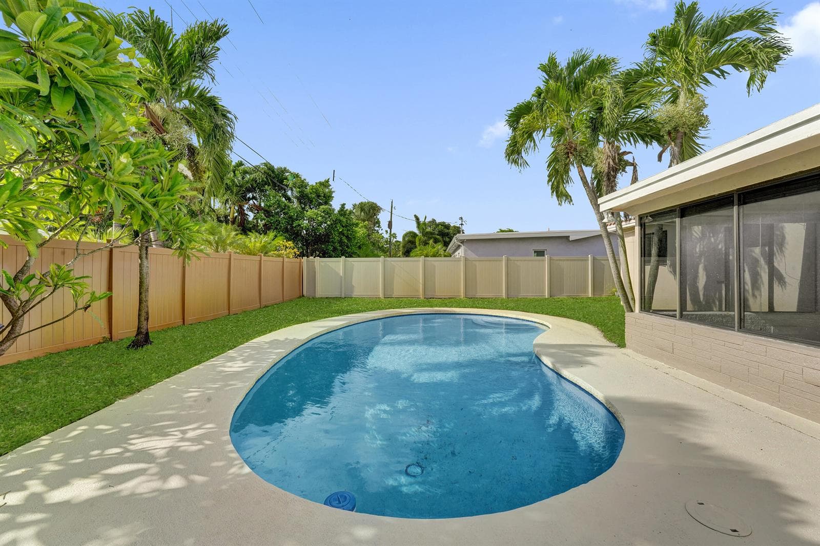 4360 NE 13th Avenue, Oakland Park FL 33334 photo 2