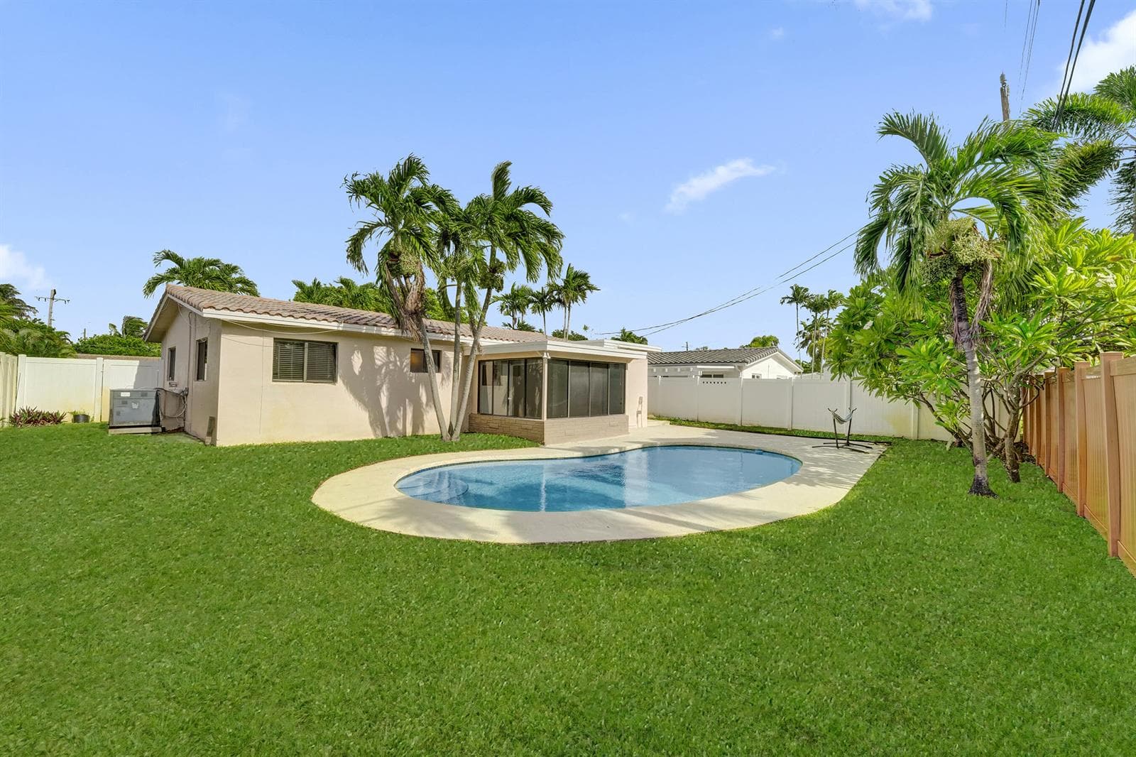 4360 NE 13th Avenue, Oakland Park FL 33334 photo 3