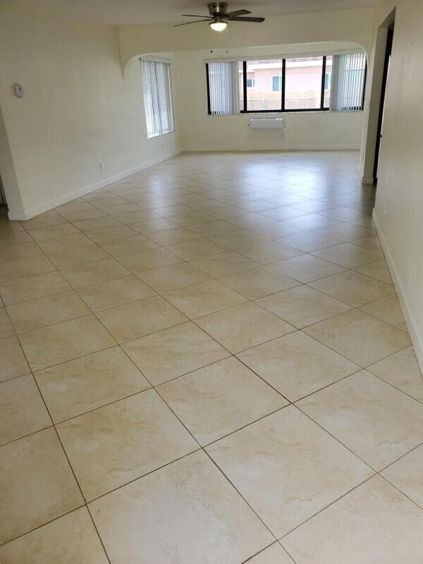 2460 NE 215th Street, Miami FL 33180 photo 5