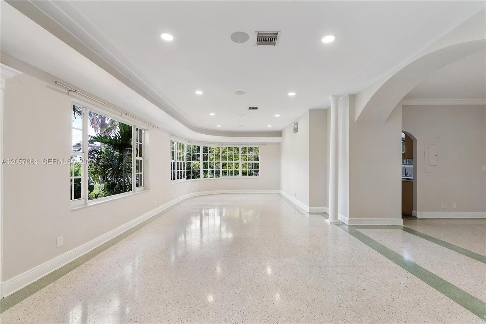4445 N Michigan Ave, Miami Beach FL 33140 photo 4