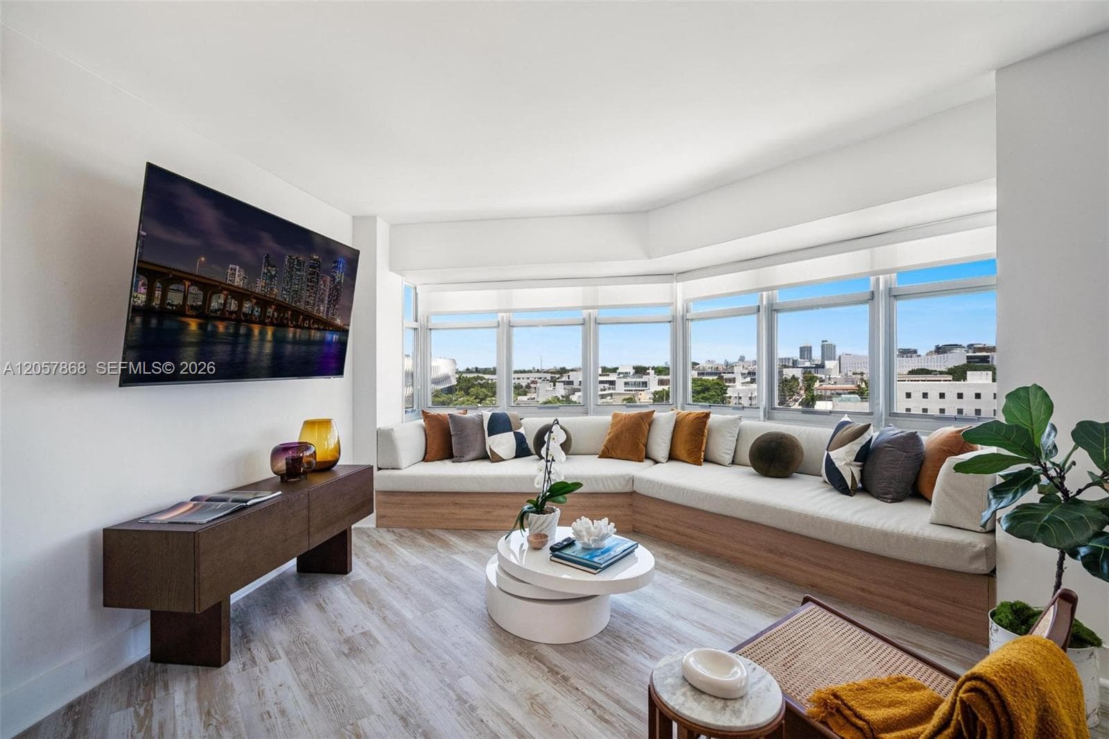 1881 Washington Ave # 8C, Miami Beach FL 33139 photo 2