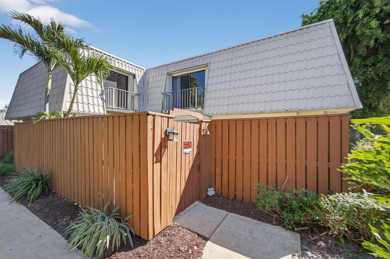 1700 Embassy Drive # 103, West Palm Beach FL 33401 photo 2