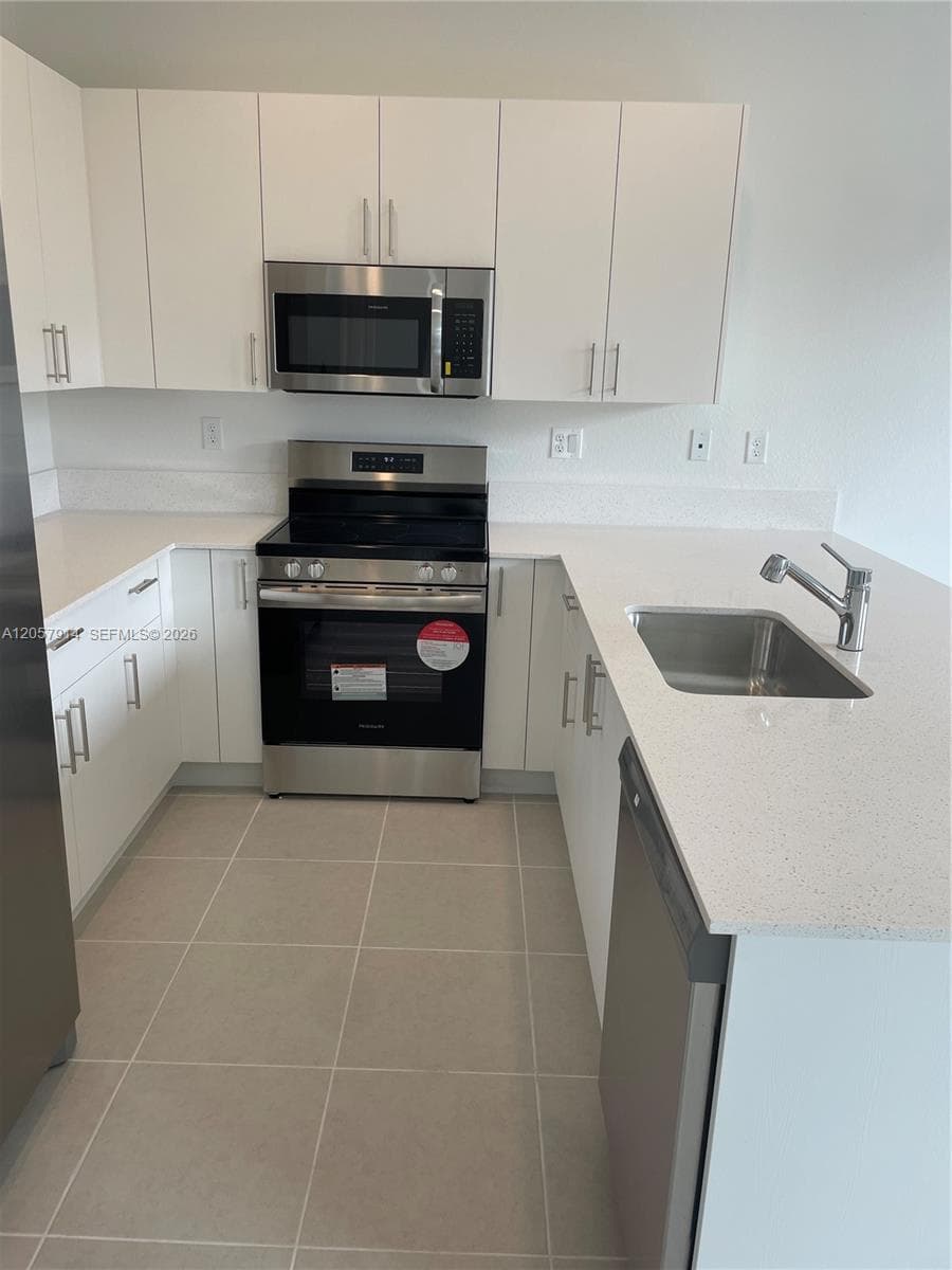 1351 SE 7th Ter, Homestead FL 33034 photo 5