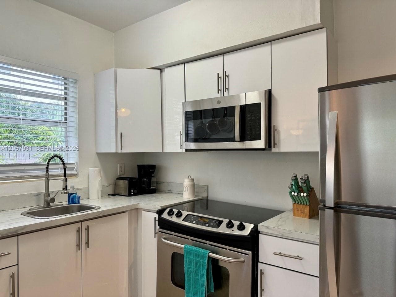 1130 NE 81st St # 4, Miami, FL 33138