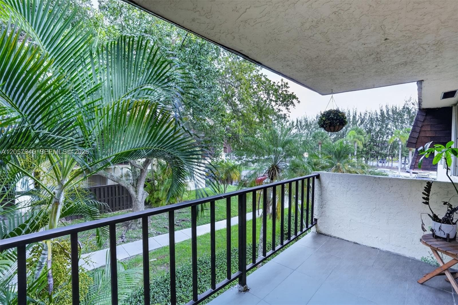 13707 SW 91st Ct # Apt G, Miami FL 33176 photo 2