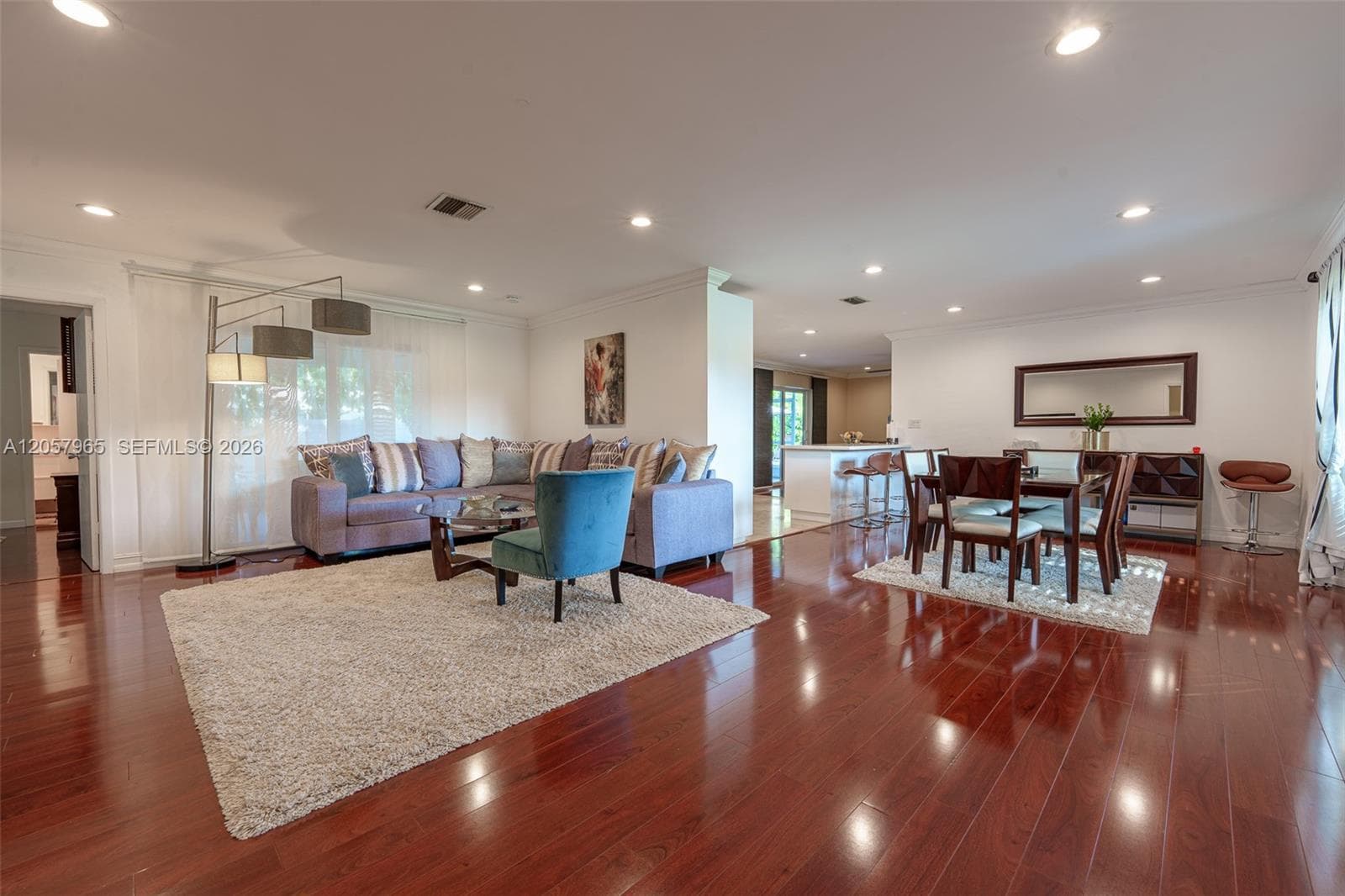 740 Ridgewood Ln, Plantation FL 33317 photo 3