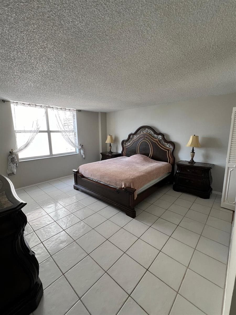 1865 S Ocean Drive # 17h, Hallandale Beach FL 33009 photo 4