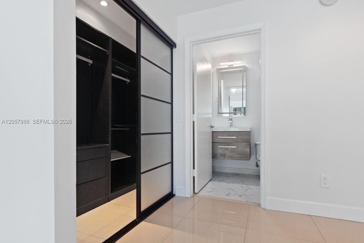 60 SW 13th St # 3022, Miami FL 33130 photo 5