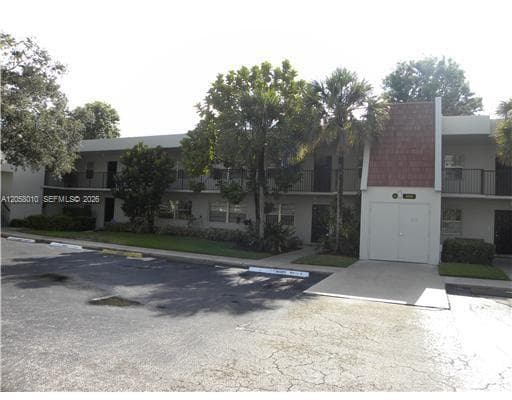4000 N Cypress Dr # 205, Pompano Beach FL 33069 photo 2