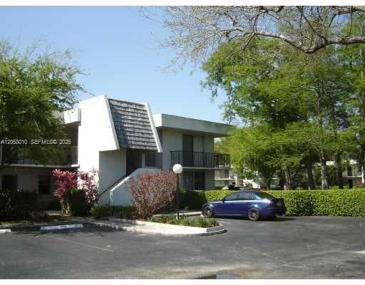4000 N Cypress Dr # 205, Pompano Beach FL 33069