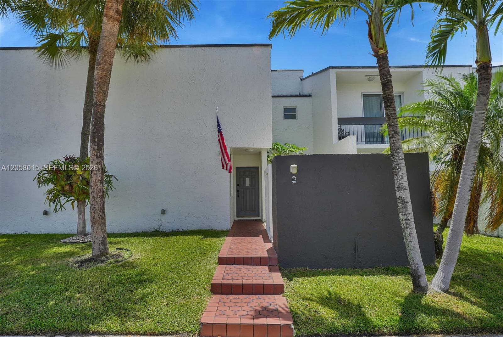 9177 Fontainebleau Blvd # 3, Miami FL 33172