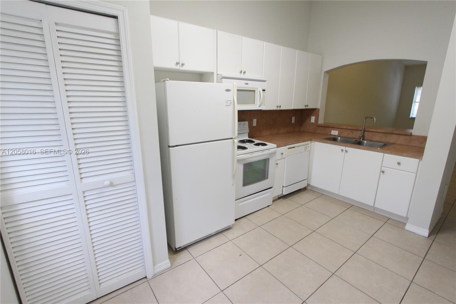 22831 SW 88th Pl # 303, Cutler Bay FL 33190 photo 4
