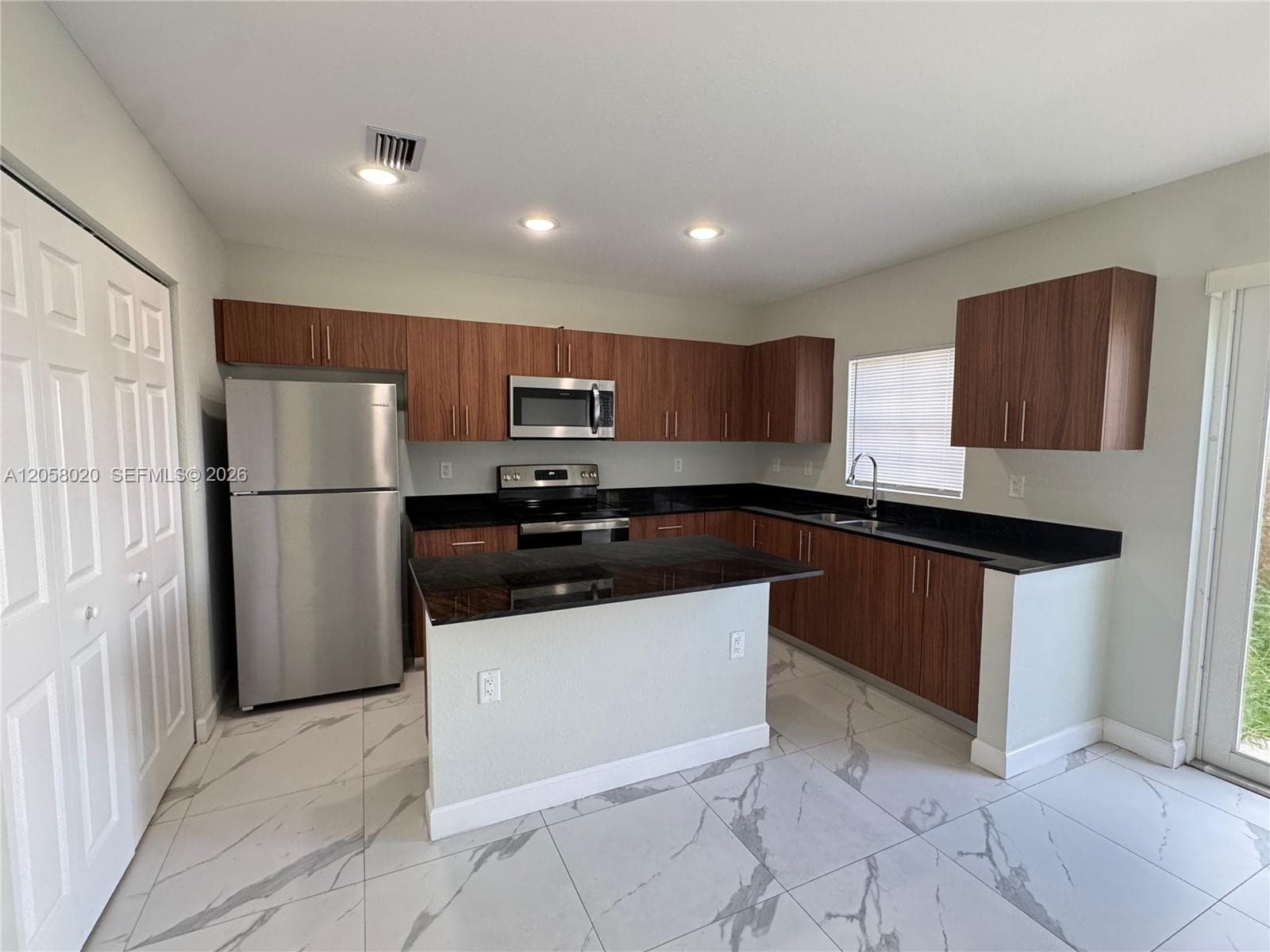 1310 NW 6th Ave # G, Florida City FL 33034 photo 2