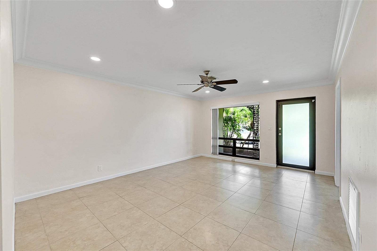 2200 NE 54TH Street # East, Fort Lauderdale, FL 33308 photo 5