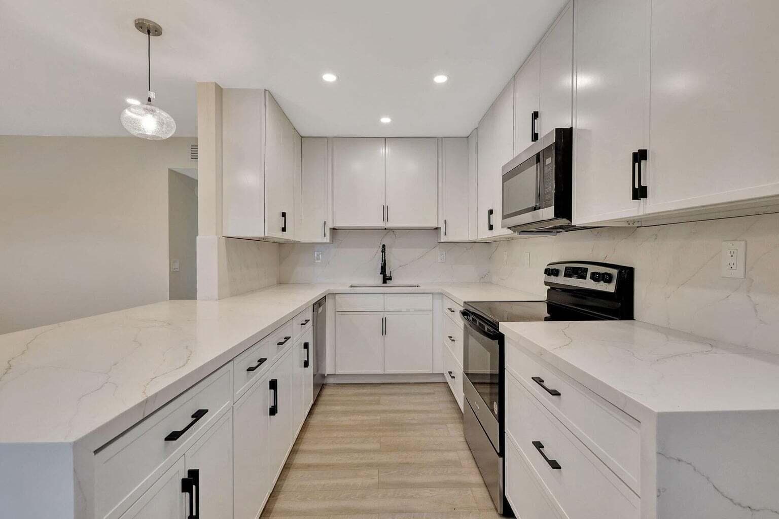 802 BURGUNDY Q, Delray Beach FL 33484 photo 3