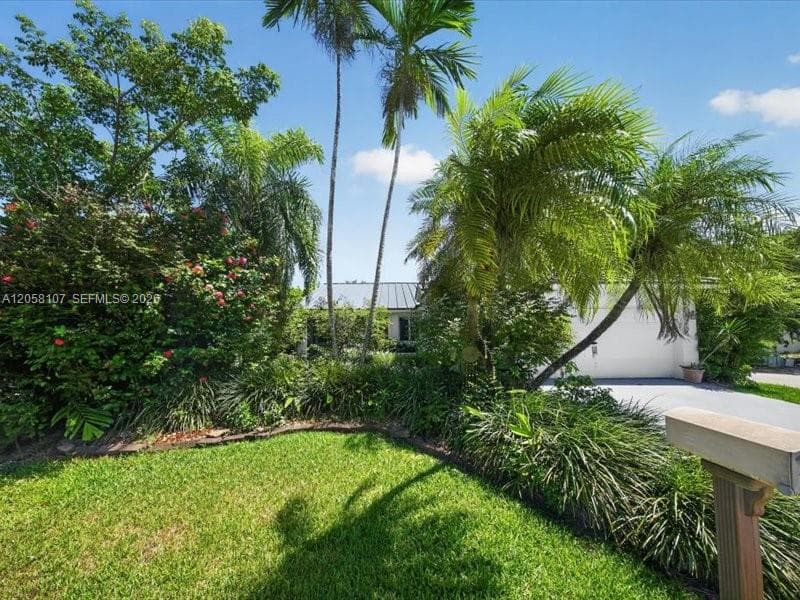 8514 SW 209th Ln, Cutler Bay FL 33189 photo 3