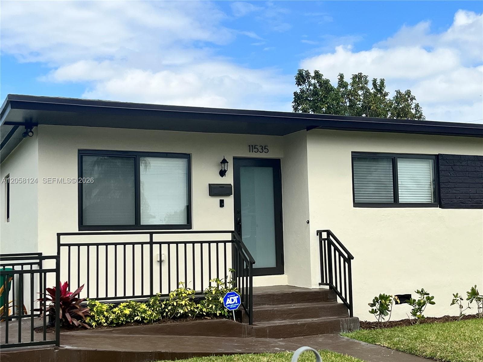11535 SW 139th Ter, Miami FL 33176 photo 3