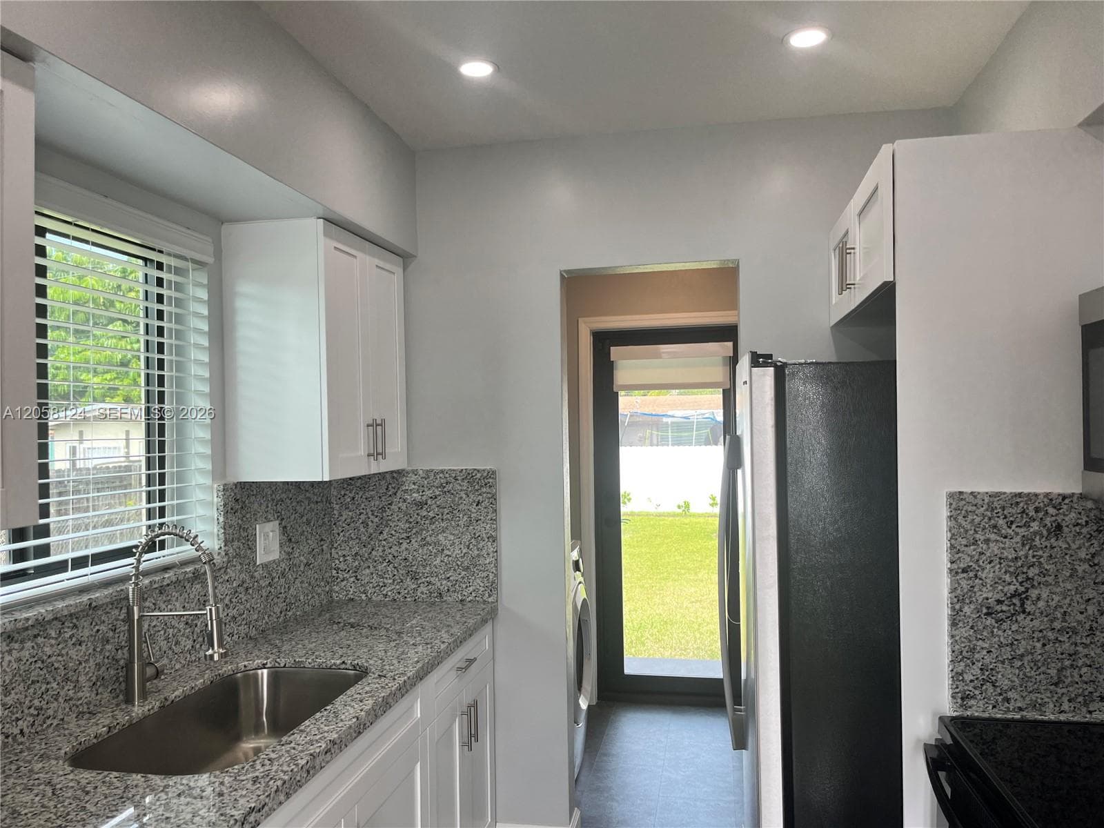 11535 SW 139th Ter, Miami FL 33176 photo 4