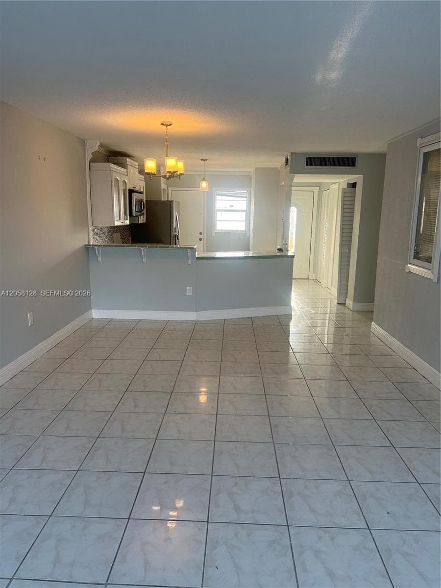 1780 NE 191st St # 410-2, Miami, FL 33179